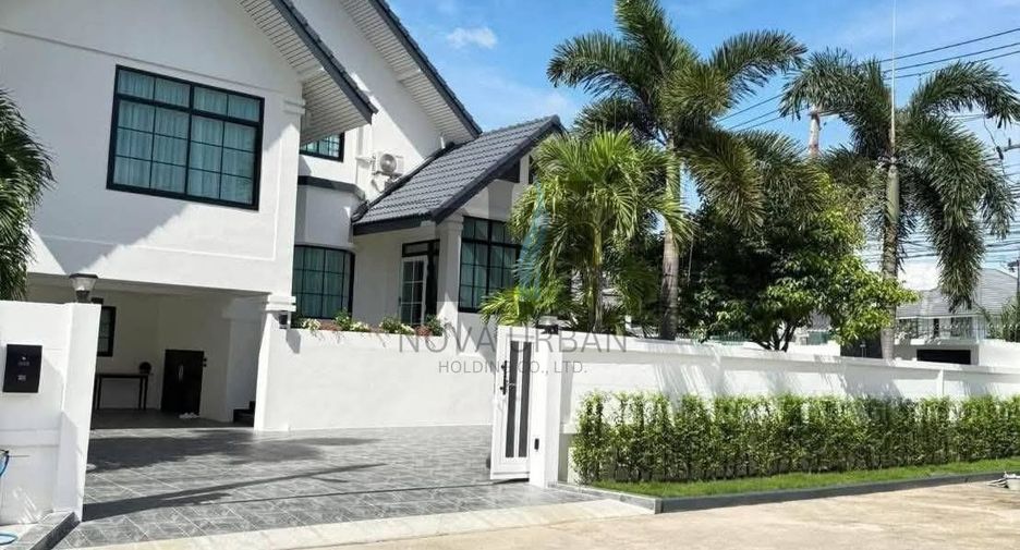 For sale 4 bedrooms house in Bang Lamung, Chonburi