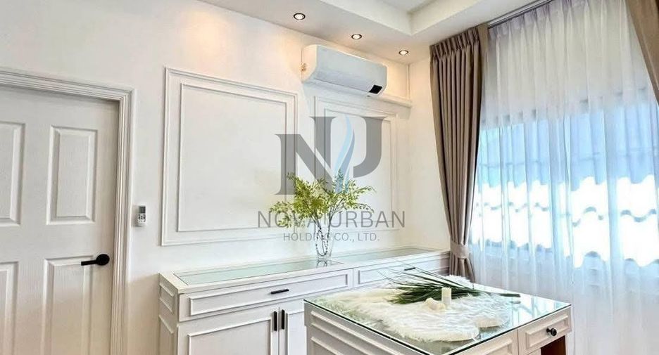 For sale 4 bedrooms house in Bang Lamung, Chonburi