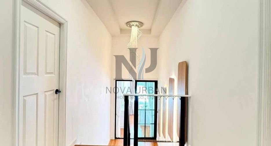 For sale 4 bedrooms house in Bang Lamung, Chonburi