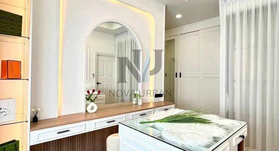 For sale 4 bedrooms house in Bang Lamung, Chonburi
