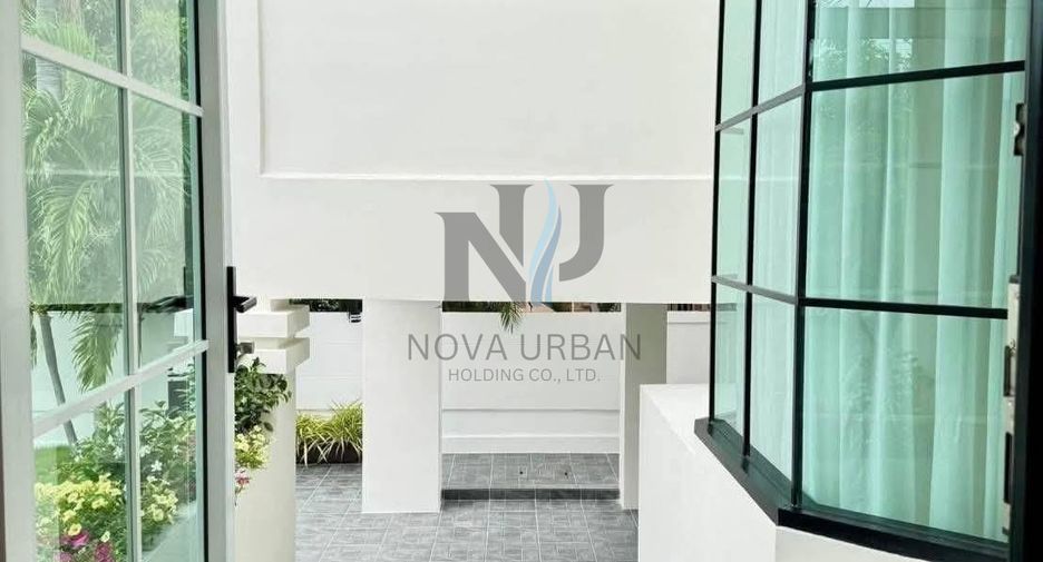 For sale 4 bedrooms house in Bang Lamung, Chonburi