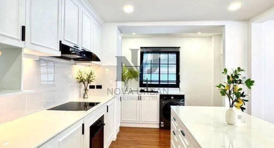 For sale 4 bedrooms house in Bang Lamung, Chonburi