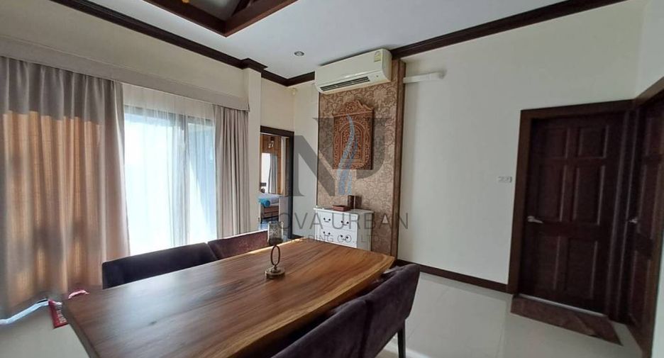For rent 3 ベッドルーム house in Huay Yai, Pattaya