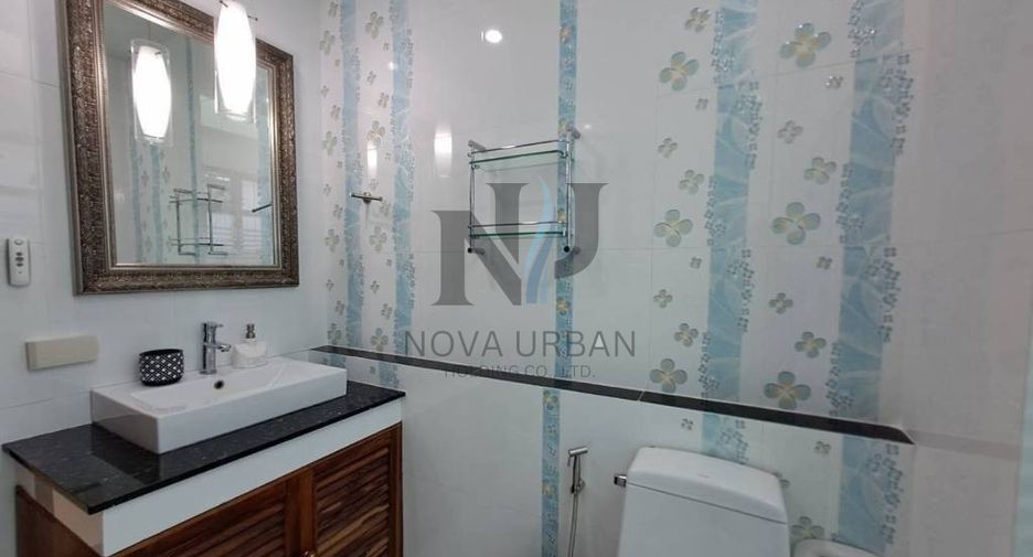For rent 3 ベッドルーム house in Huay Yai, Pattaya