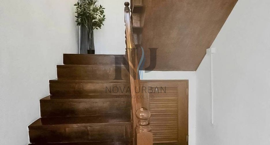 For rent 5 bedrooms house in Bang Lamung, Chonburi