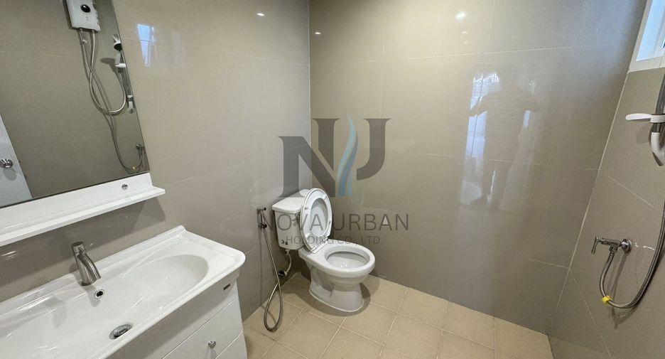 For sale 4 bedrooms villa in Bang Lamung, Chonburi