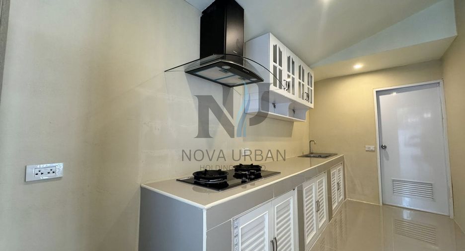 For sale 4 bedrooms villa in Bang Lamung, Chonburi
