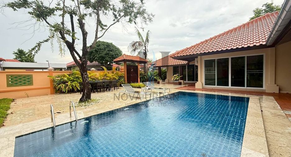 Villa zum Kauf mit 4 Zimmer in Huay Yai, Pattaya