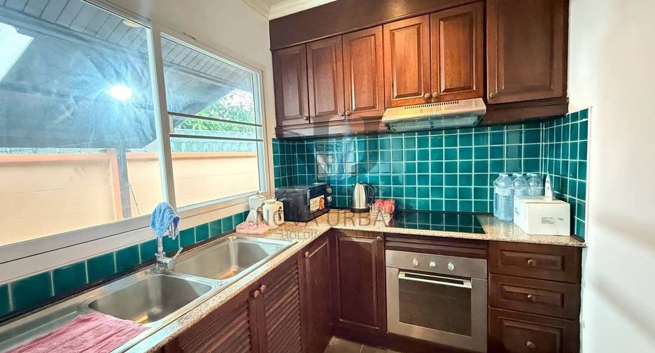 Villa zum Kauf mit 4 Zimmer in Huay Yai, Pattaya