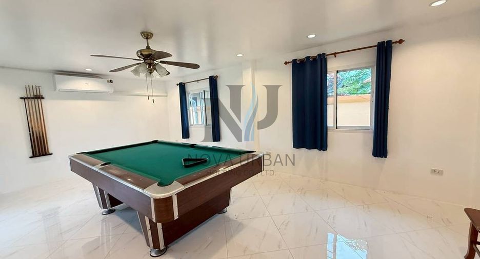 Villa zum Kauf mit 4 Zimmer in Huay Yai, Pattaya