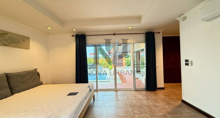 Villa zum Kauf mit 4 Zimmer in Huay Yai, Pattaya