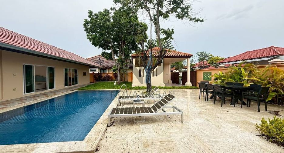 Villa zum Kauf mit 4 Zimmer in Huay Yai, Pattaya