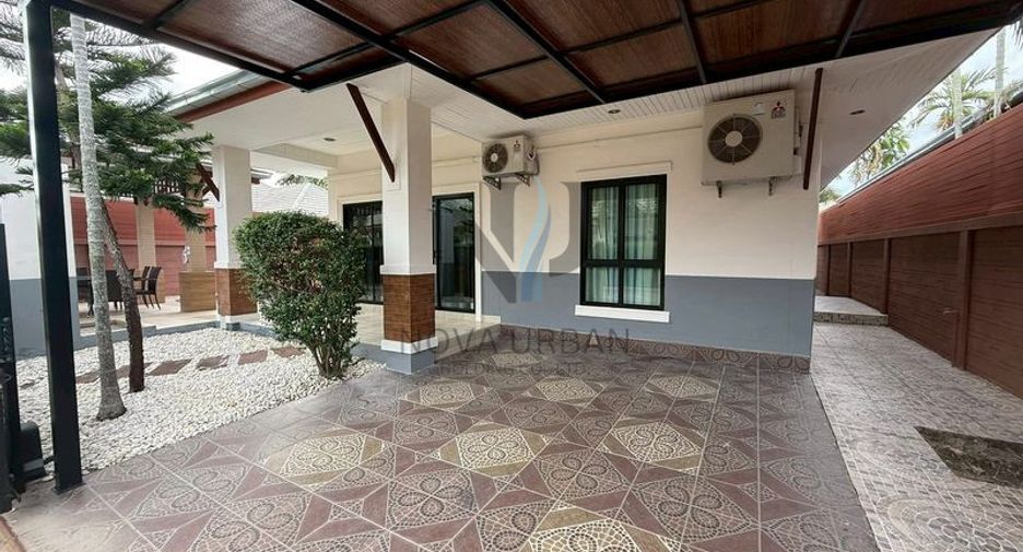 For sale 3 bedrooms villa in Huay Yai, Pattaya