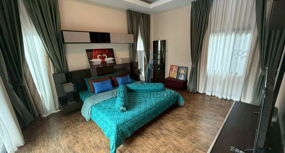 For sale 3 bedrooms villa in Huay Yai, Pattaya