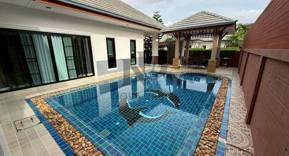 For sale 3 bedrooms villa in Huay Yai, Pattaya