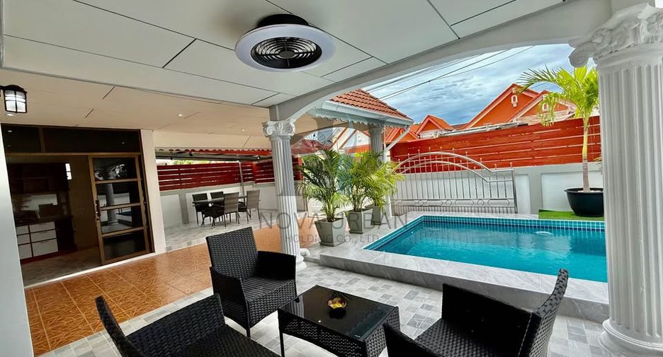 For sale 4 bedrooms villa in Bang Lamung, Chonburi
