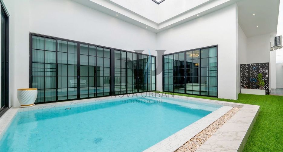 For sale 3 bedrooms villa in East Pattaya, Pattaya