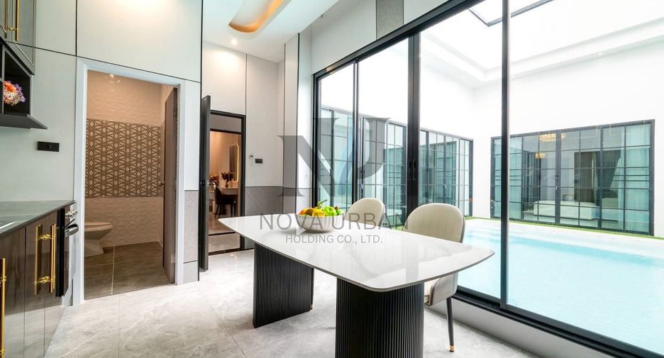 For sale 3 bedrooms villa in East Pattaya, Pattaya