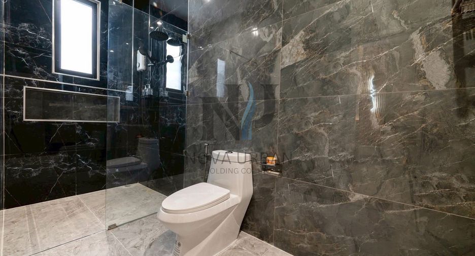 For sale 3 bedrooms villa in East Pattaya, Pattaya
