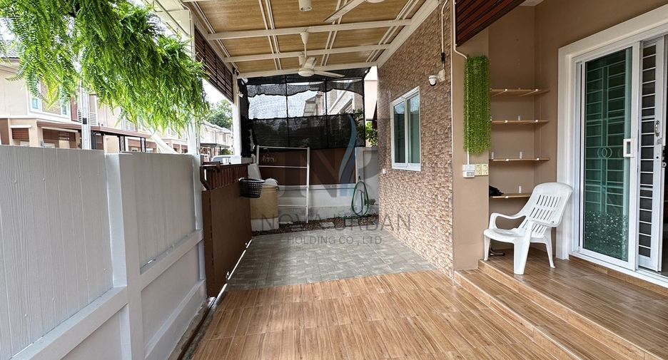 Casa en venta de 4 habitaciones en Bang Lamung, Chonburi