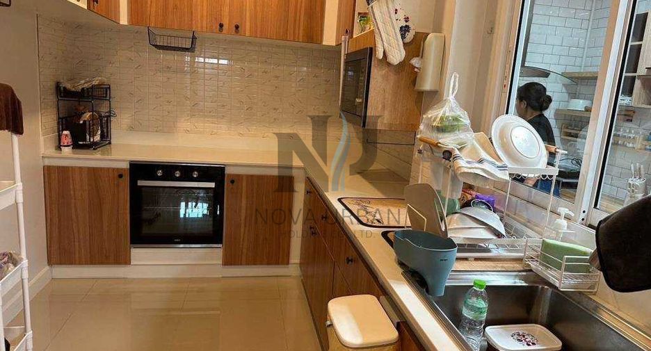 Casa en venta de 4 habitaciones en Bang Lamung, Chonburi