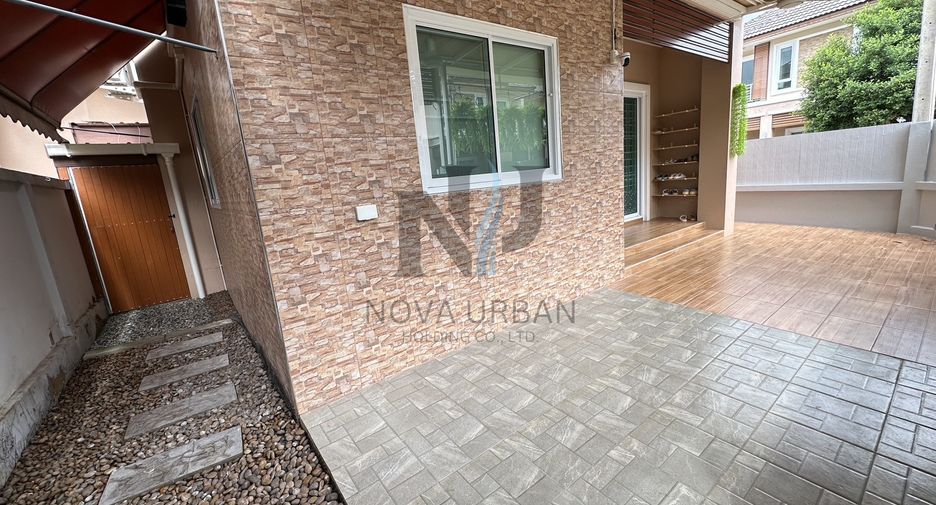 Casa en venta de 4 habitaciones en Bang Lamung, Chonburi