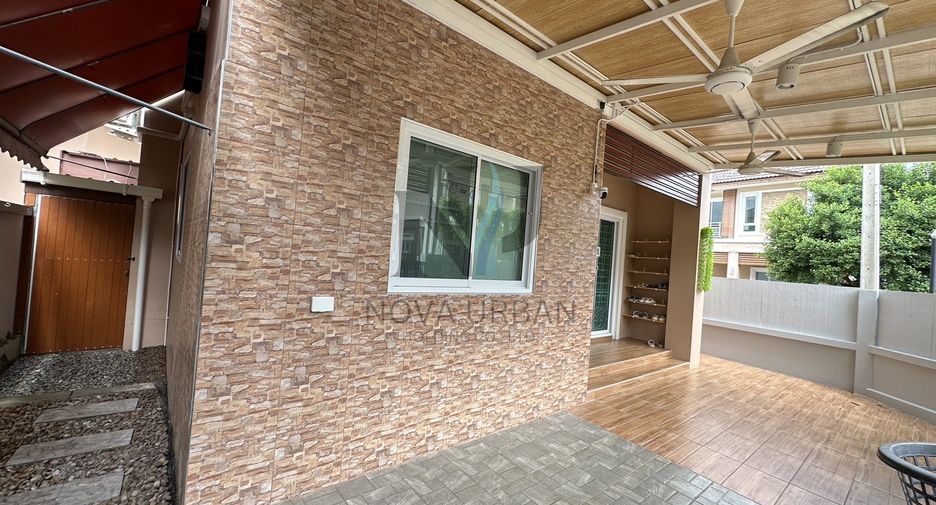 Casa en venta de 4 habitaciones en Bang Lamung, Chonburi