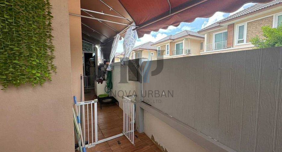Casa en venta de 4 habitaciones en Bang Lamung, Chonburi