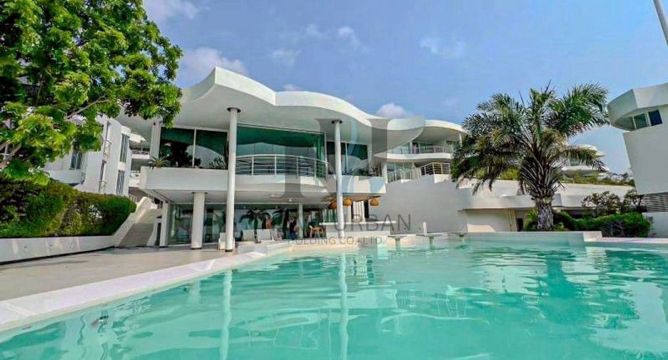 For sale 3 bedrooms condo in Sattahip, Chonburi