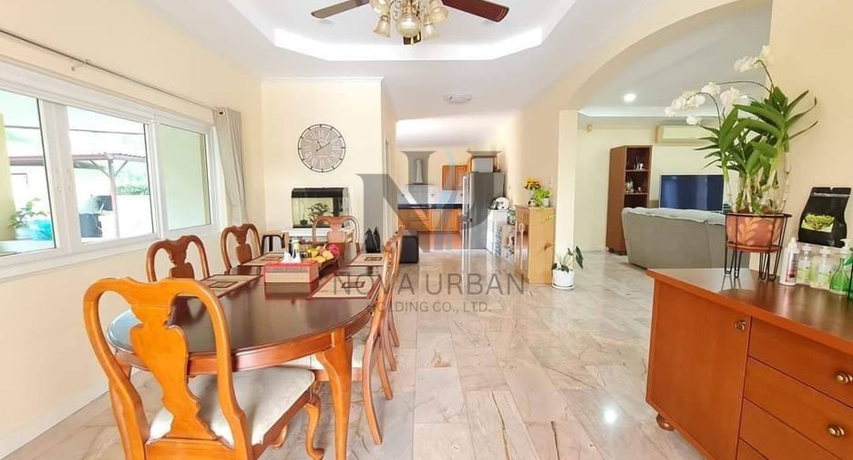 For sale 4 bedrooms villa in Sattahip, Chonburi