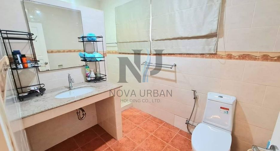 For sale 4 bedrooms villa in Sattahip, Chonburi