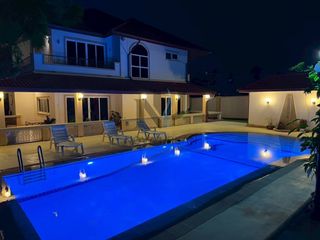Villa en venta de 4 habitaciones en Bang Saray, Pattaya