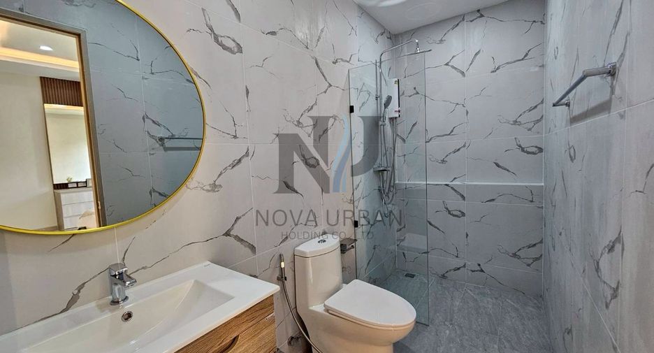 For sale and for rent 4 bedrooms villa in East Pattaya, Pattaya