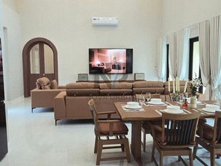 Casa en alquiler y en venta de 3 habitaciones en Huay Yai, Pattaya