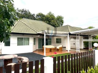 Casa en alquiler y en venta de 3 habitaciones en Bang Lamung, Chonburi