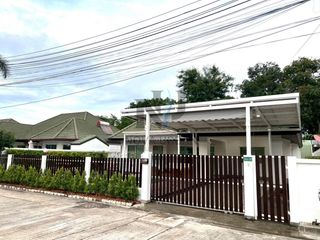 Casa en alquiler y en venta de 3 habitaciones en Bang Lamung, Chonburi
