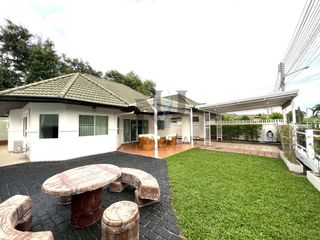 Casa en alquiler y en venta de 3 habitaciones en Bang Lamung, Chonburi