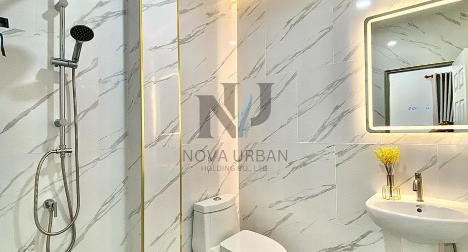 Casa adosada en venta de 2 habitaciones en Bang Lamung, Chonburi