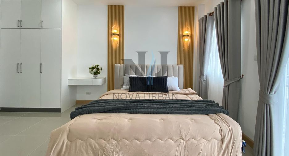 Casa adosada en venta de 2 habitaciones en Bang Lamung, Chonburi