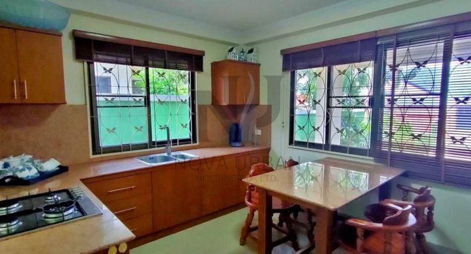 For sale 3 bedrooms house in Sattahip, Chonburi
