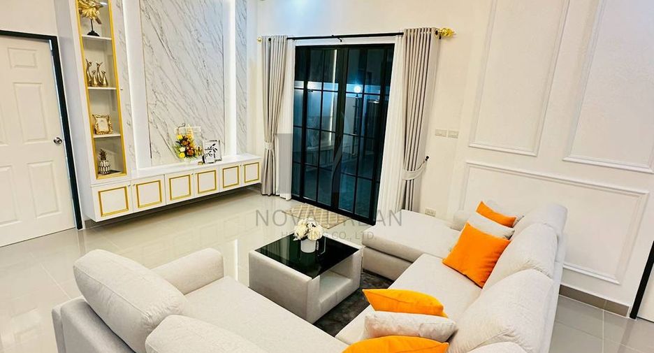 For sale 3 bedrooms villa in East Pattaya, Pattaya