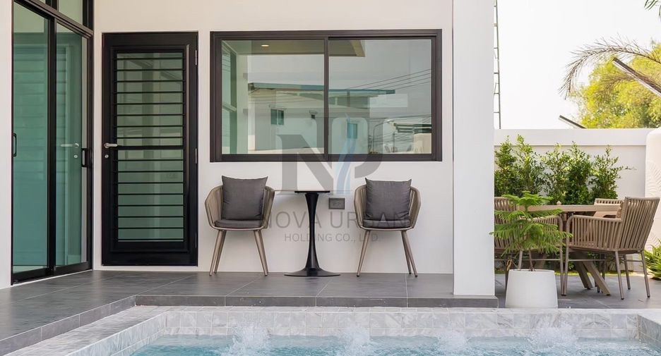 Casa en alquiler y en venta de 4 habitaciones en Huay Yai, Pattaya
