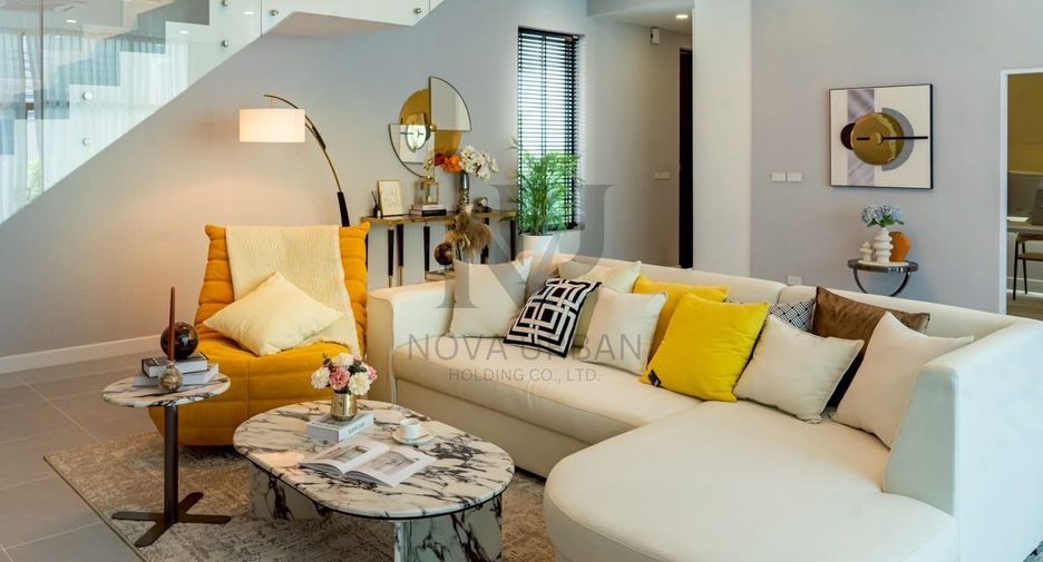 Casa en alquiler y en venta de 4 habitaciones en Huay Yai, Pattaya
