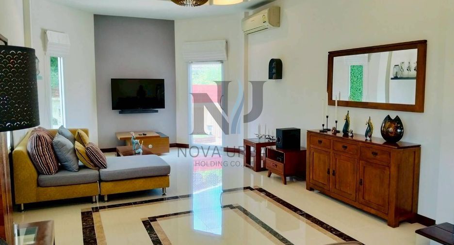 Casa en alquiler de 3 habitaciones en East Pattaya, Pattaya
