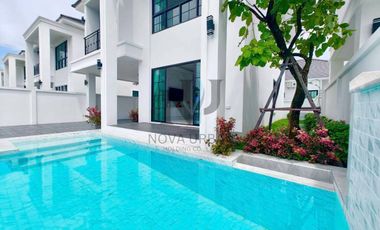 À louer 4 chambres maison à East Pattaya, Pattaya