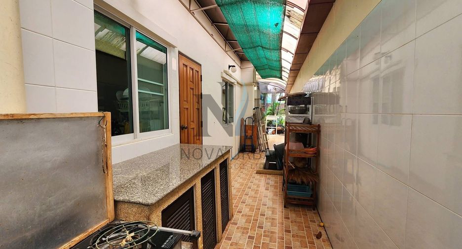 For sale 3 bedrooms house in Bang Lamung, Chonburi