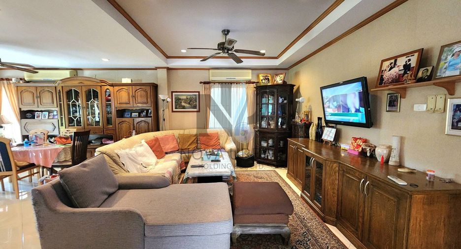 For sale 3 bedrooms house in Bang Lamung, Chonburi