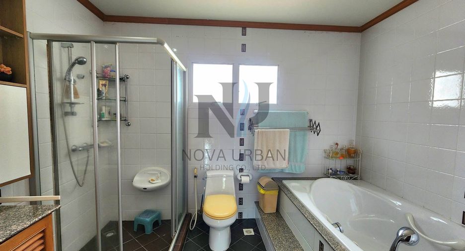 For sale 3 bedrooms house in Bang Lamung, Chonburi