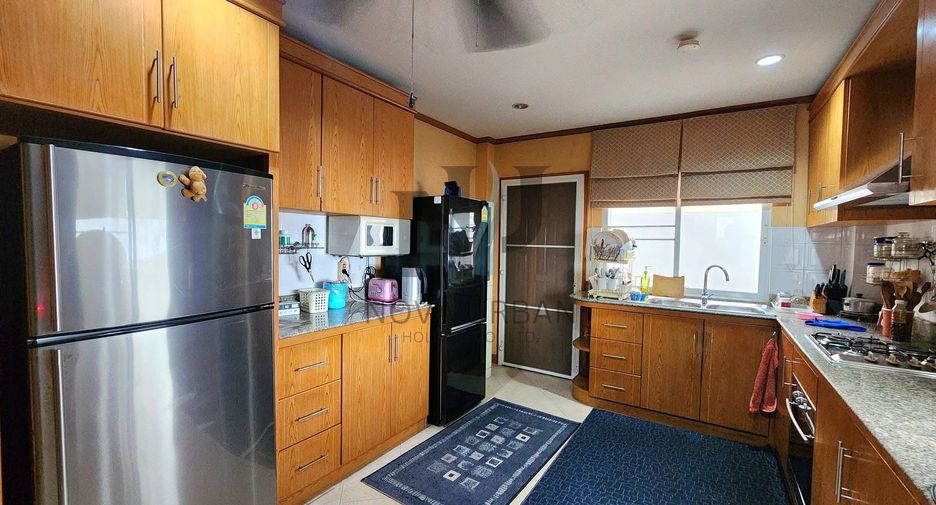 For sale 3 bedrooms house in Bang Lamung, Chonburi
