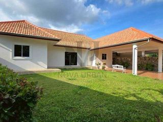 Haus zur Miete mit 4 Zimmer in Bang Lamung, Chonburi